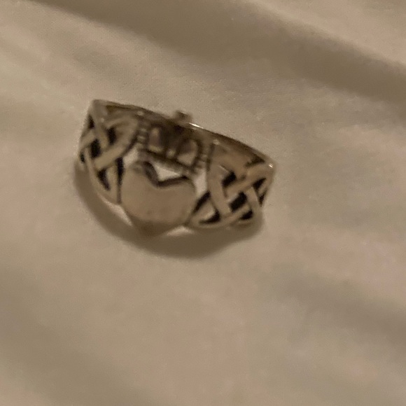 Sterling silver ring - Picture 2 of 3
